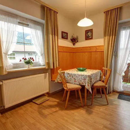 Modern In Eck With Balcony شقة *